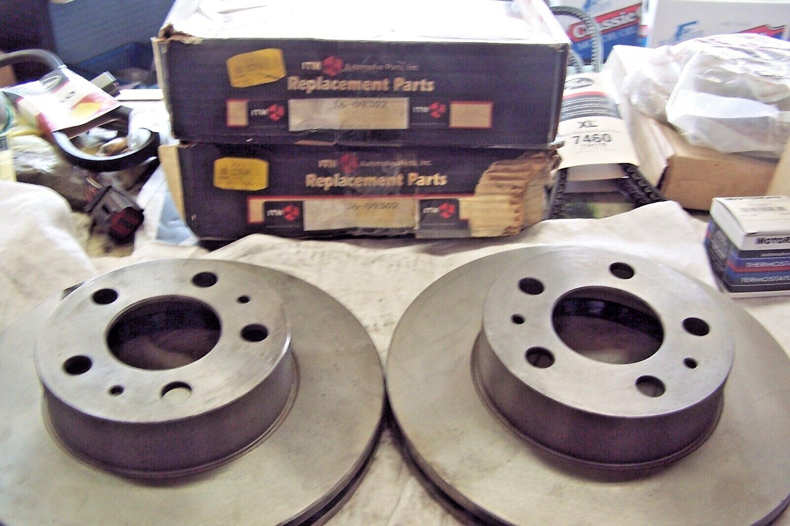 VOLVO BRAKE ROTORS PAIR (2) FRONT 262 264 265 ONE YEAR ONLY1976** ITM OR BREMBO