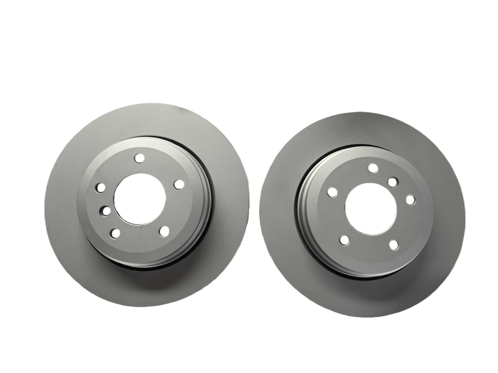 Rear Brake Disc Rotor Ceramic Brake Pad kit 2004 2005 BMW 525i Base Sedan 4-Door