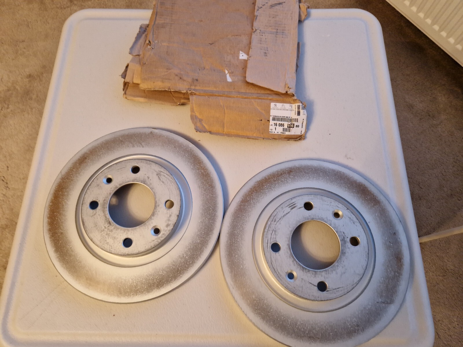 PEUGEOT 301 CITROEN C2 C3 C4 BRAKE DISCS FRONT GENUINE NEW 1608691680 UNCOATED