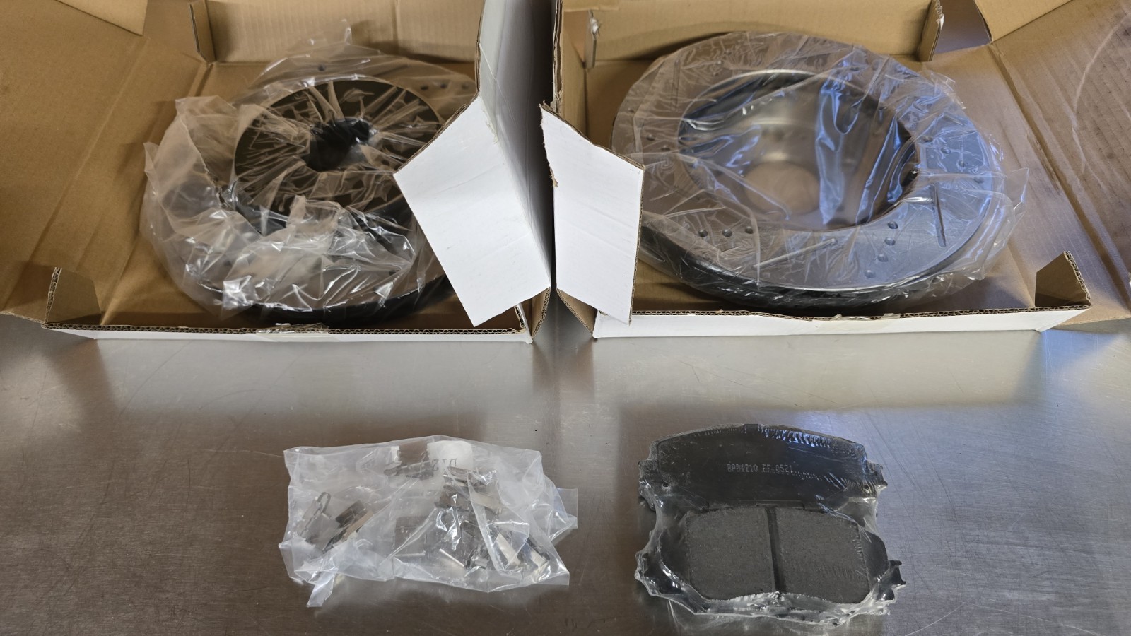Front Ceramic Brake Pads Cross Drilled Slotted Rotors Scion Toyota Lexus