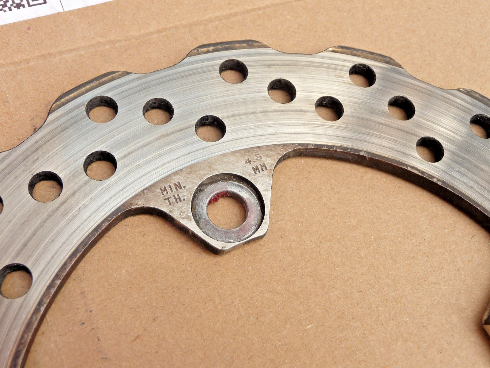 KAWASAKI ZX10R ZX6R 2004-2007 REAR BRAKE DISC 4.75MM SUNSTAR 410800040