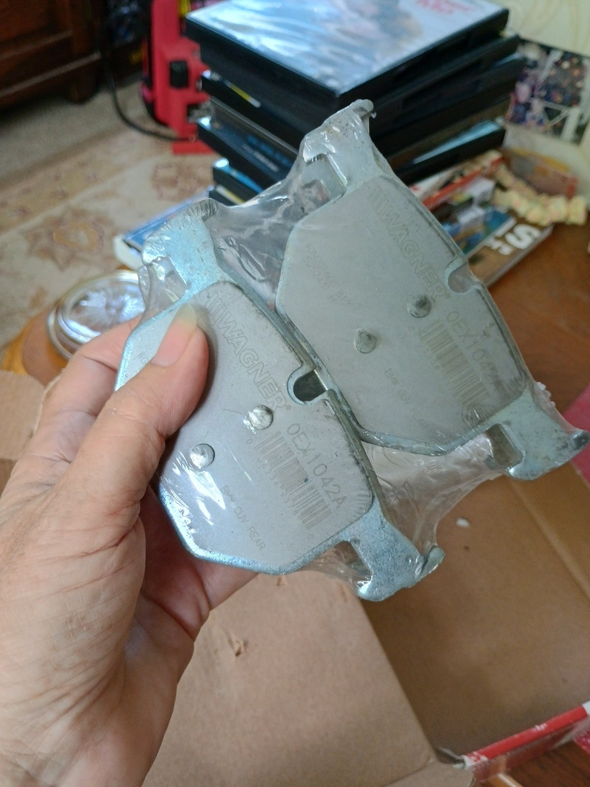 Sealed Open Box Premium Ceramic Brake Pads Wagner OEX1042A