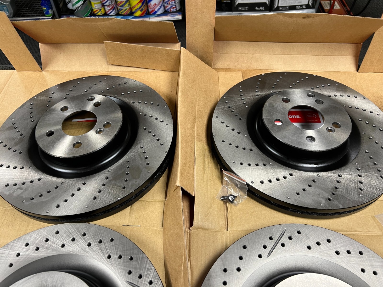 FOR MERCEDES C63 6.2 AMG C204 W204 S204 FRONT REAR DRILLED BRAKE DISCS AND PADS