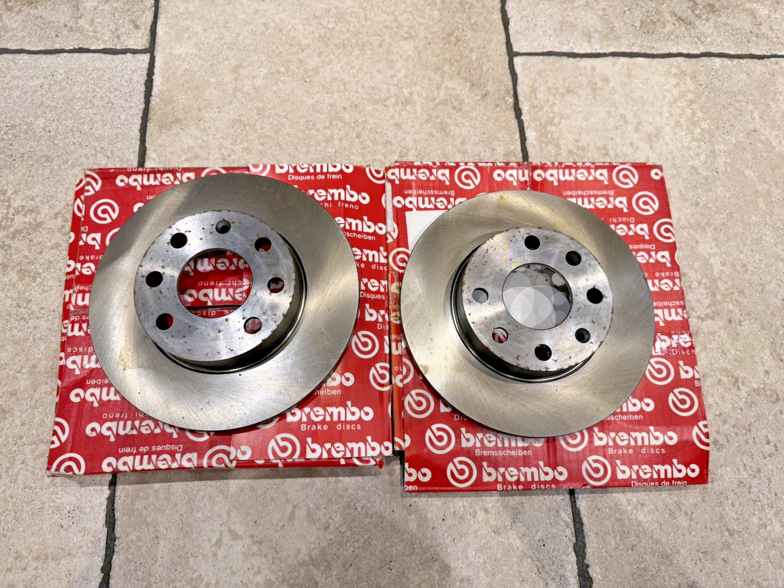 Brembo 08.4475.10 Front Brake Discs Pair 236mm Solid – Corsa Astra Nova Cavalier