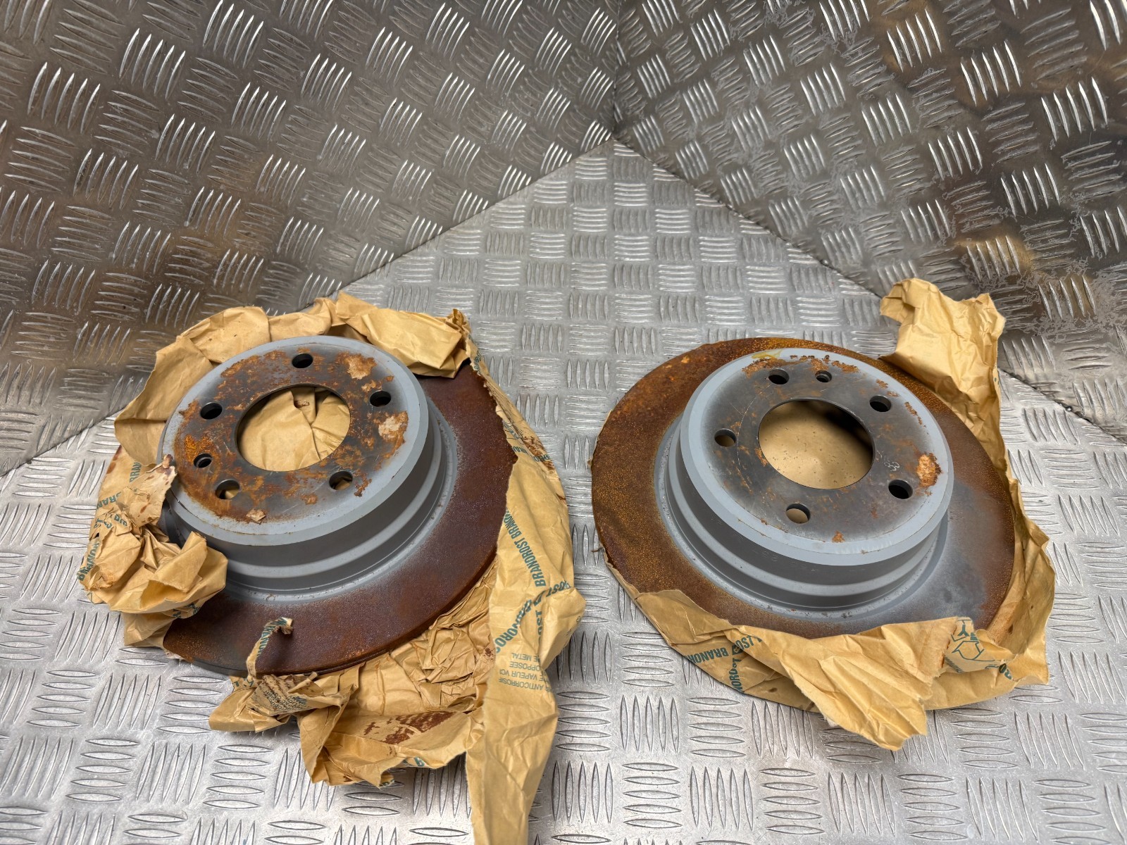 Genuine BMW Rear Brake Disc x2 E32 730i 735i 300mm 1165257 1157360 1155499