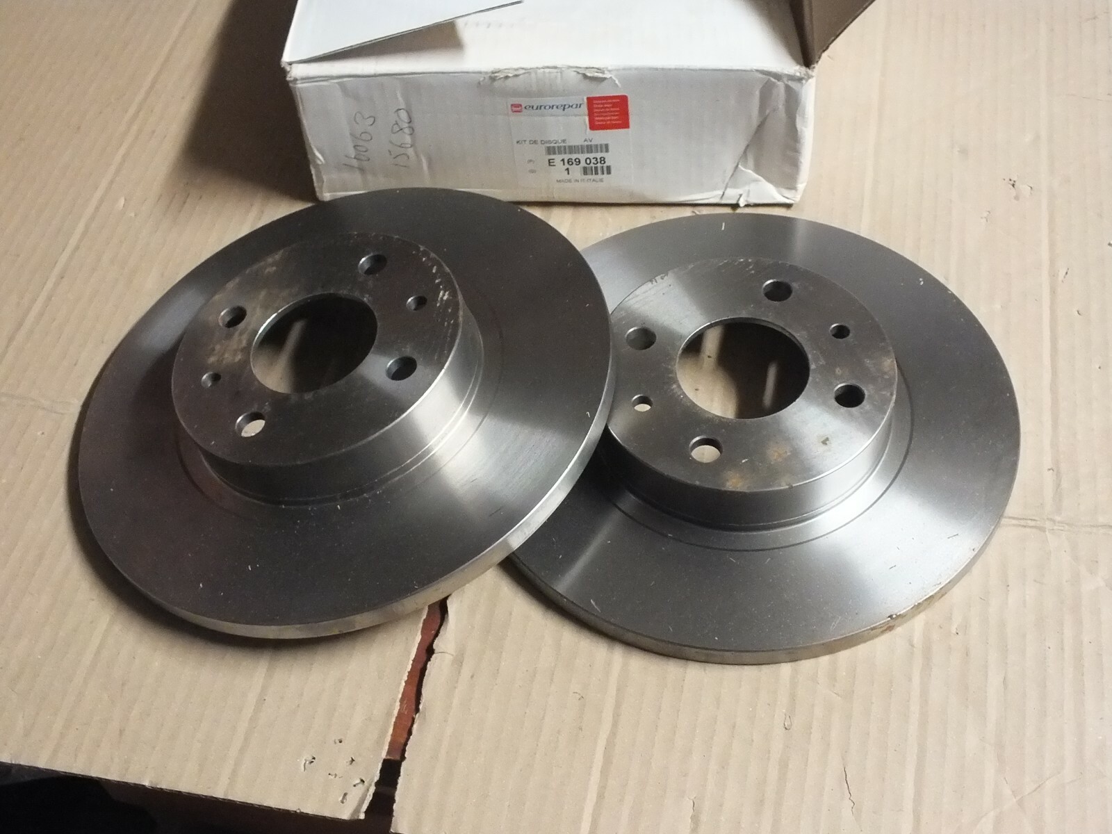 New Eurorepar Fiat Brava Marea Punto Pair front brake discs E169038 DW