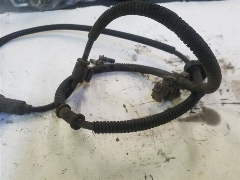 2WD Front Left ABS Wheel Speed Sensor | Fits 99 00 01 02 03 04 Ford F250 F350