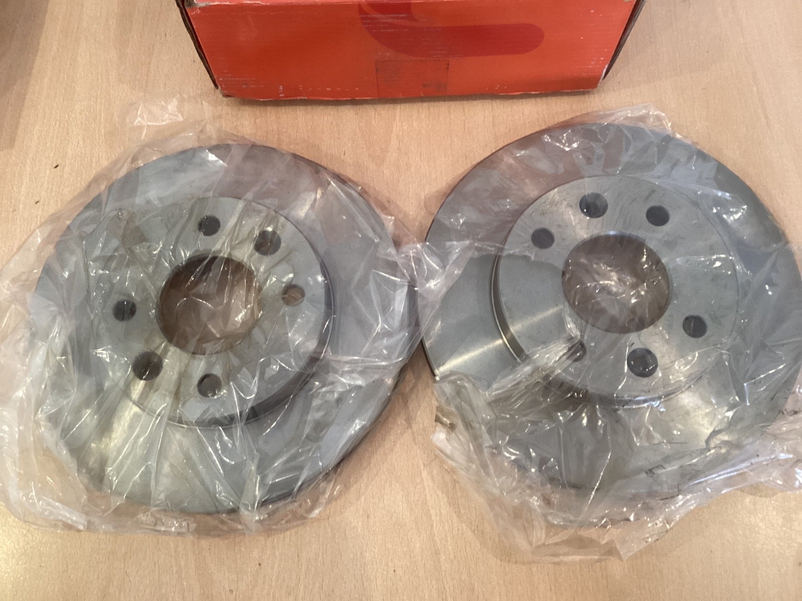 2x EUROREPAR Brake Discs Vented For Renault Twingo MK2 1.2 16V Front 7700756572