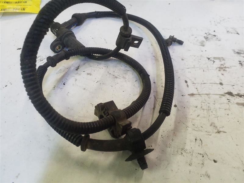 2WD Front Left ABS Wheel Speed Sensor | Fits 99 00 01 02 03 04 Ford F250 F350