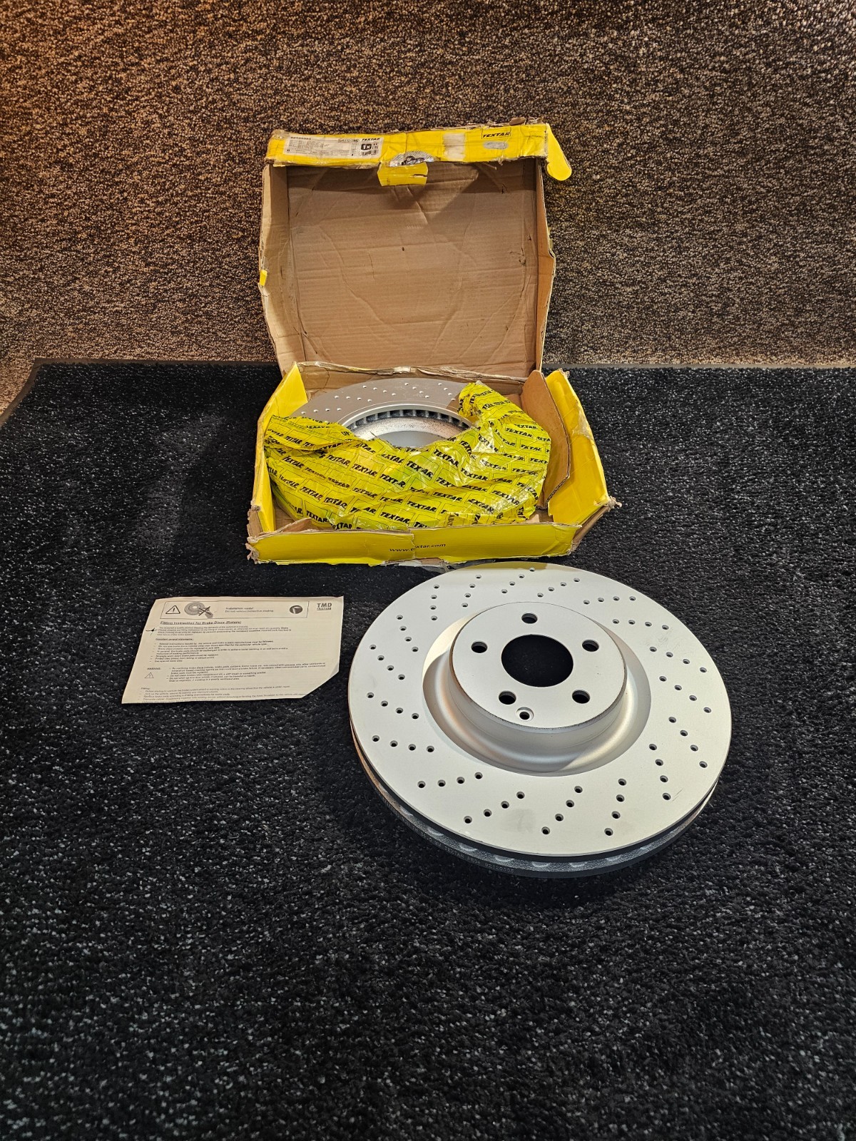 (QTY 2) TEXTAR 92120305 Front Axle High-carbon Coated Brake Disc Rotor