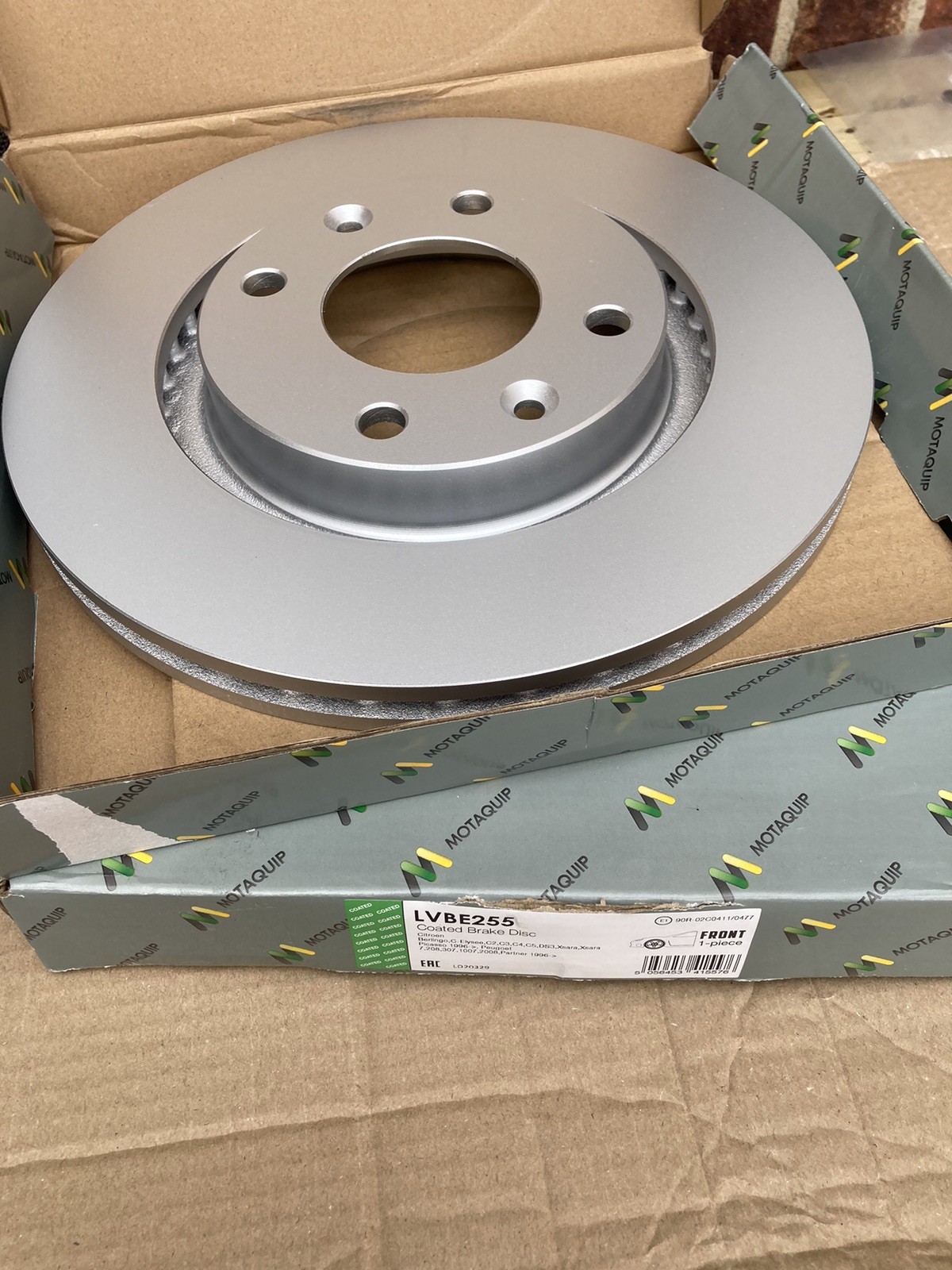 Citroen / Peugeot / Vauxhall MOTAQUIP 2x Front Brake Discs Vented 266mm LVBE255