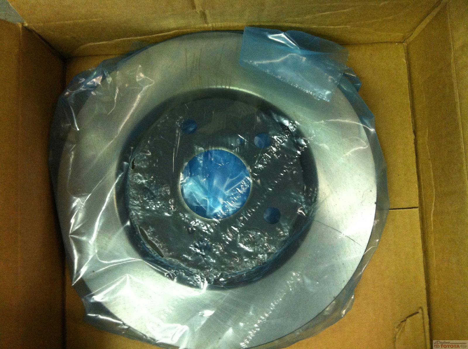 OEM TOYOTA FRONT ROTOR FITS SELECT AVALON AND CAMRY 43512-06150