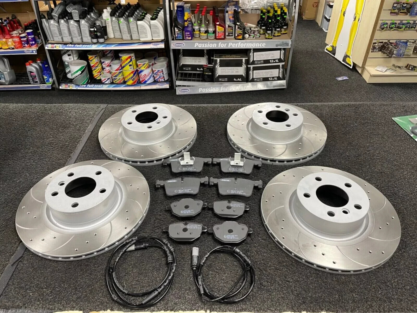 FOR LAND ROVER RANGE ROVER FRONT REAR PERFORMANCE DRILLED GROOVED DISCS & PADS