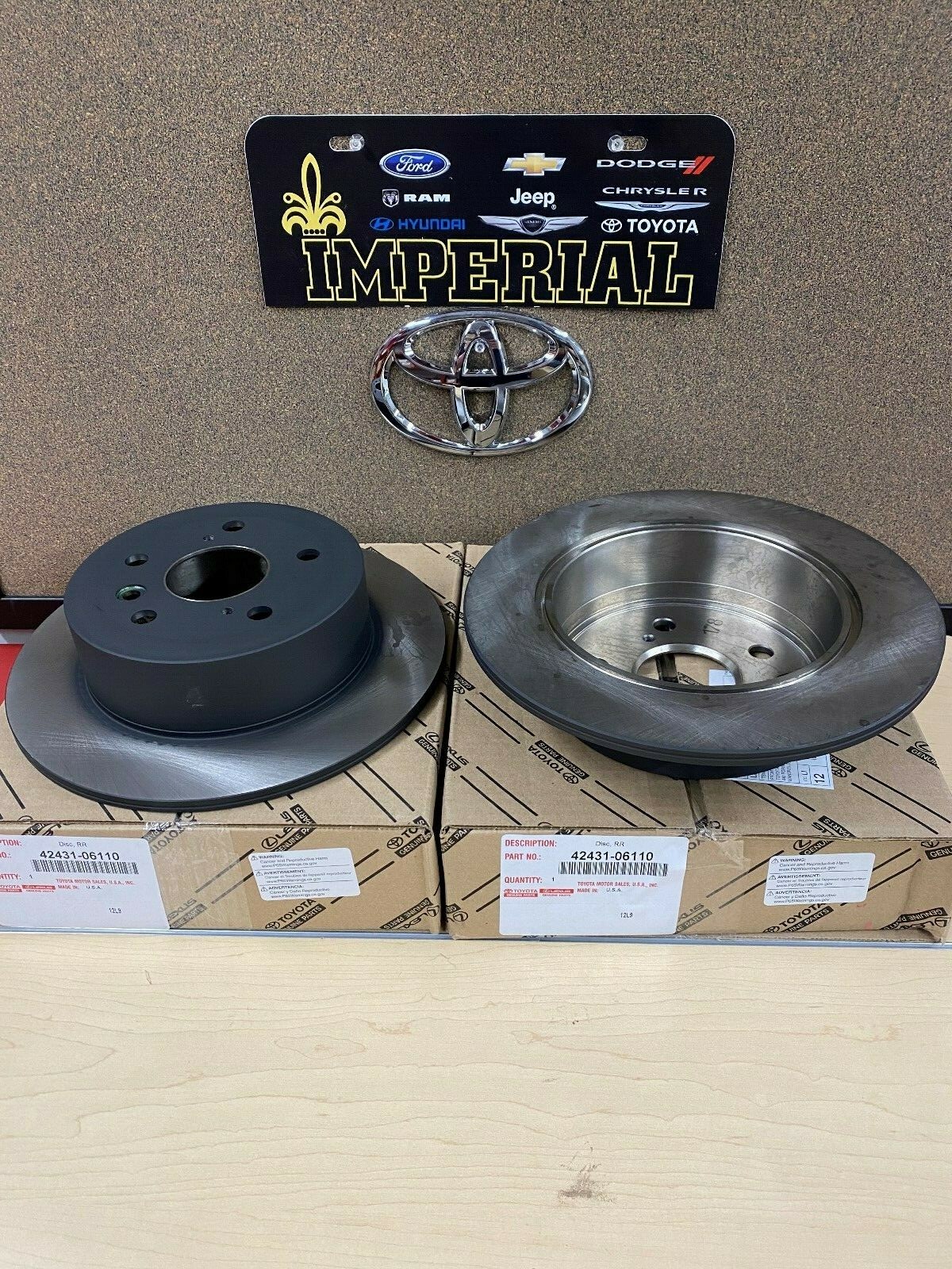 2008-2012 TOYOTA AVALON GENUINE OEM NEW REAR DISC BRAKE ROTORS qty 2 4243106110