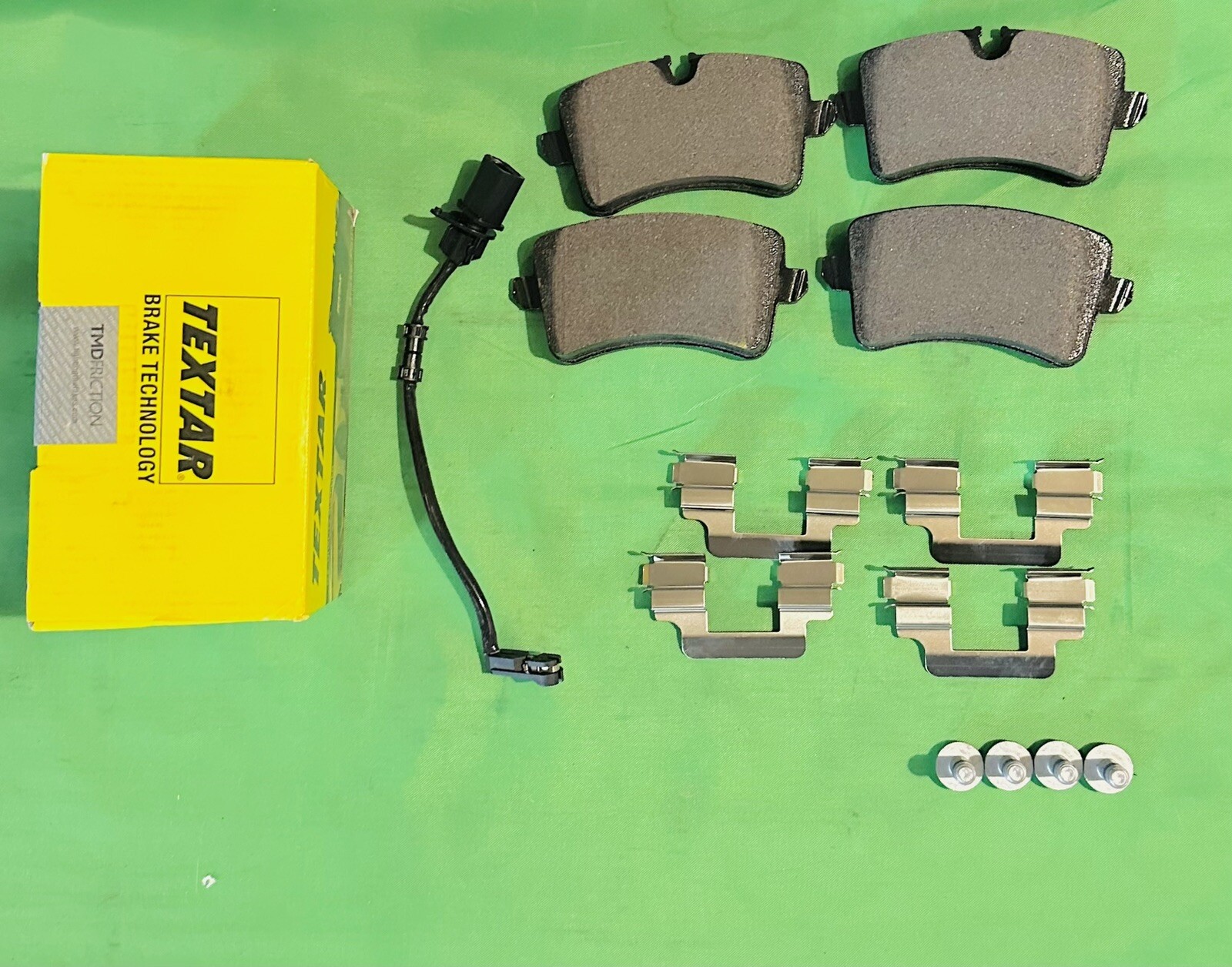 For Audi A6 A7 S6 S7 RS7 2012-2017 Rear Brake Pads Brakes 330mm 4G0-698-451-J