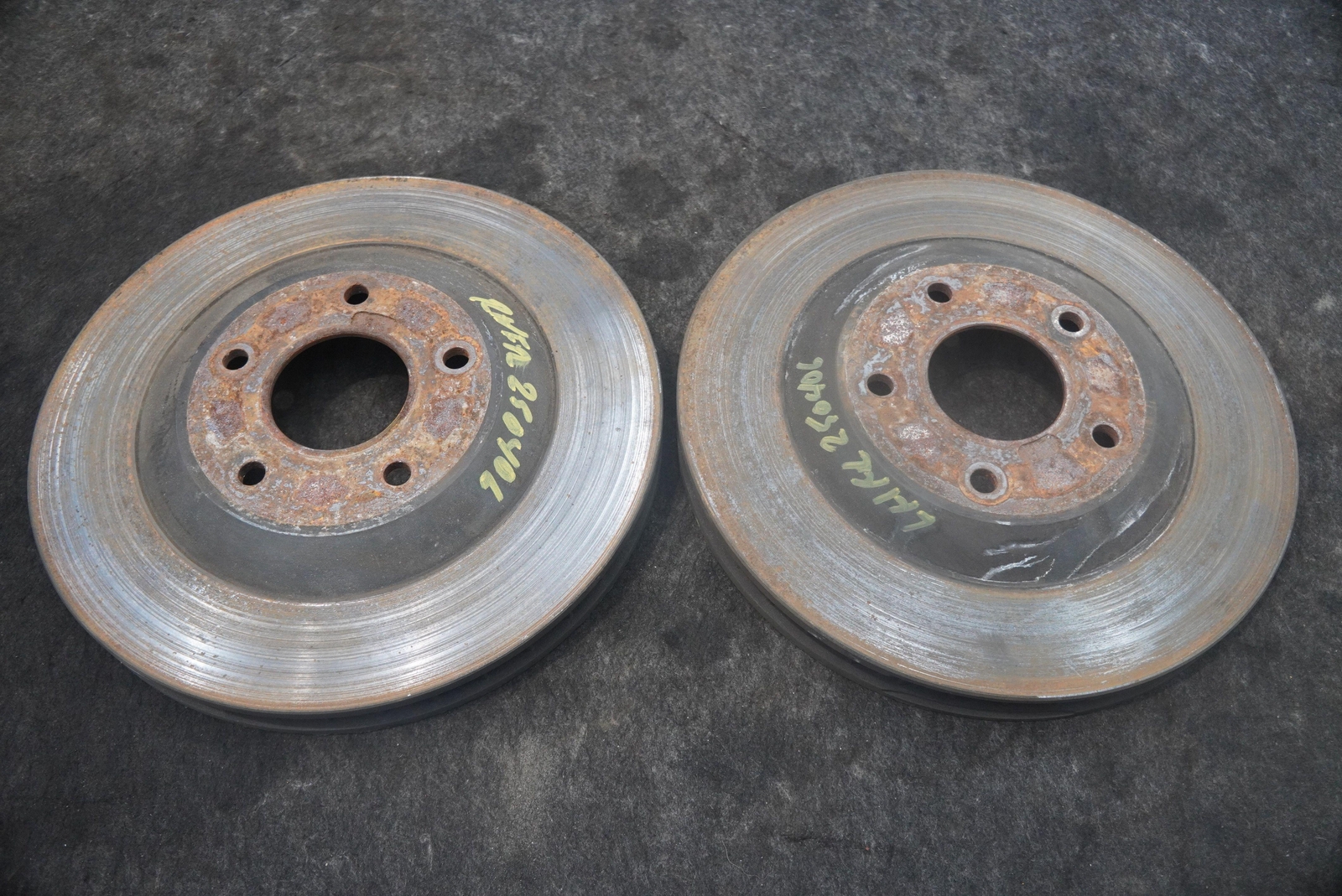 Set 2 Front Left Right Disc Brake Rotor 10445857 Chevrolet Corvette C5 1997-2004