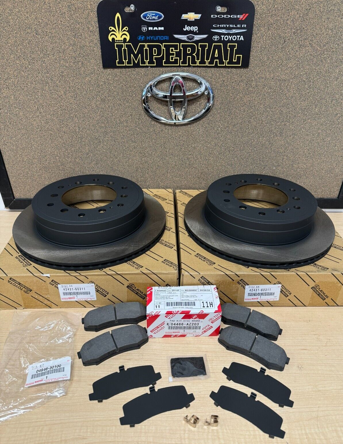 2010-2014 TOYOTA FJ CRUISER GENUINE OEM REAR BRAKE ROTORS TCMC PAD KIT & SHIMS