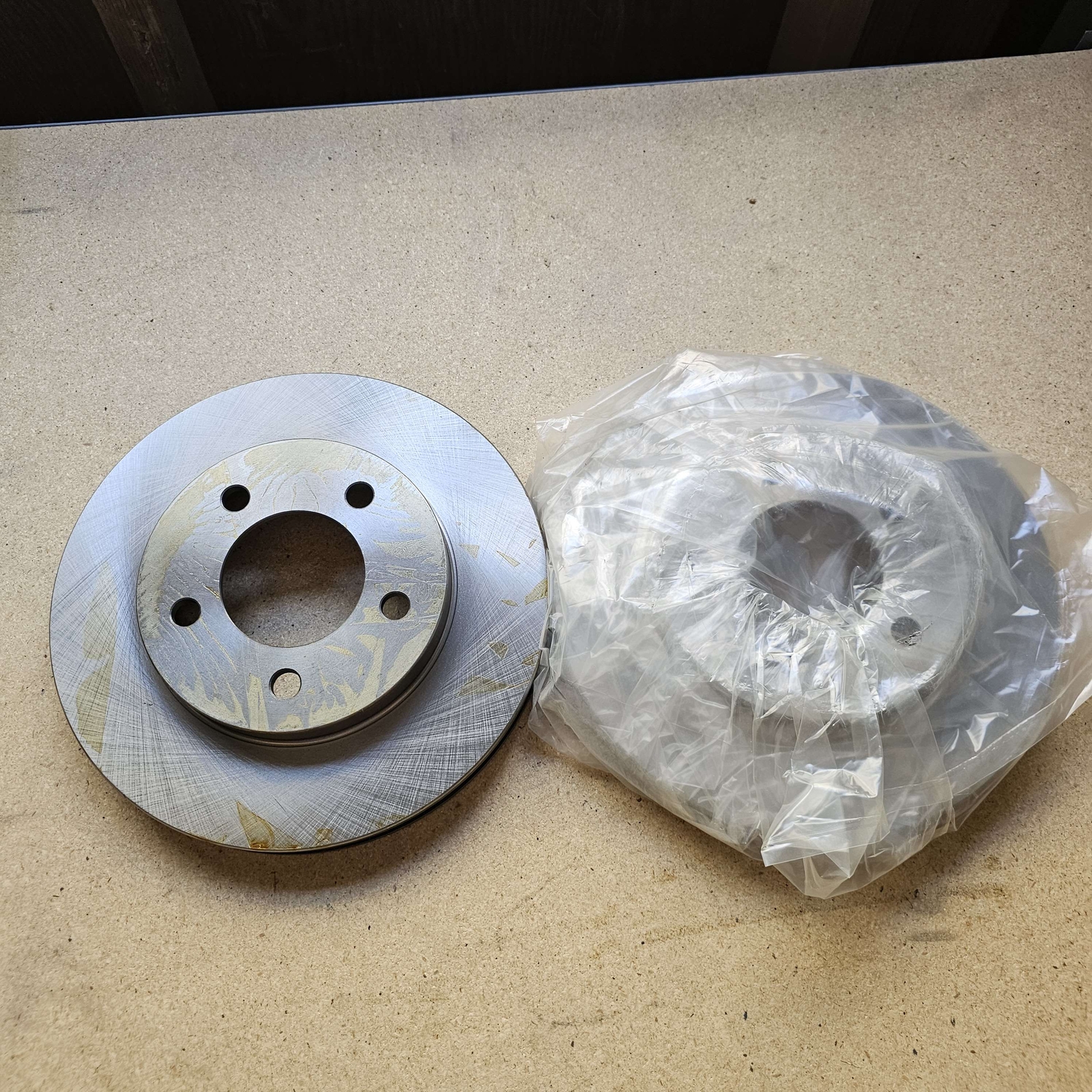 Pair (2) Brake Rotors Wearever YH141741