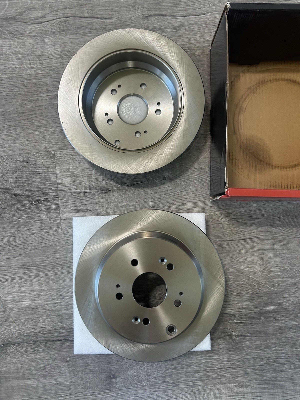 Front Rear Drilled Rotors Ceramic Brake Pads for Toyota Camry Avalon Lexus ES350