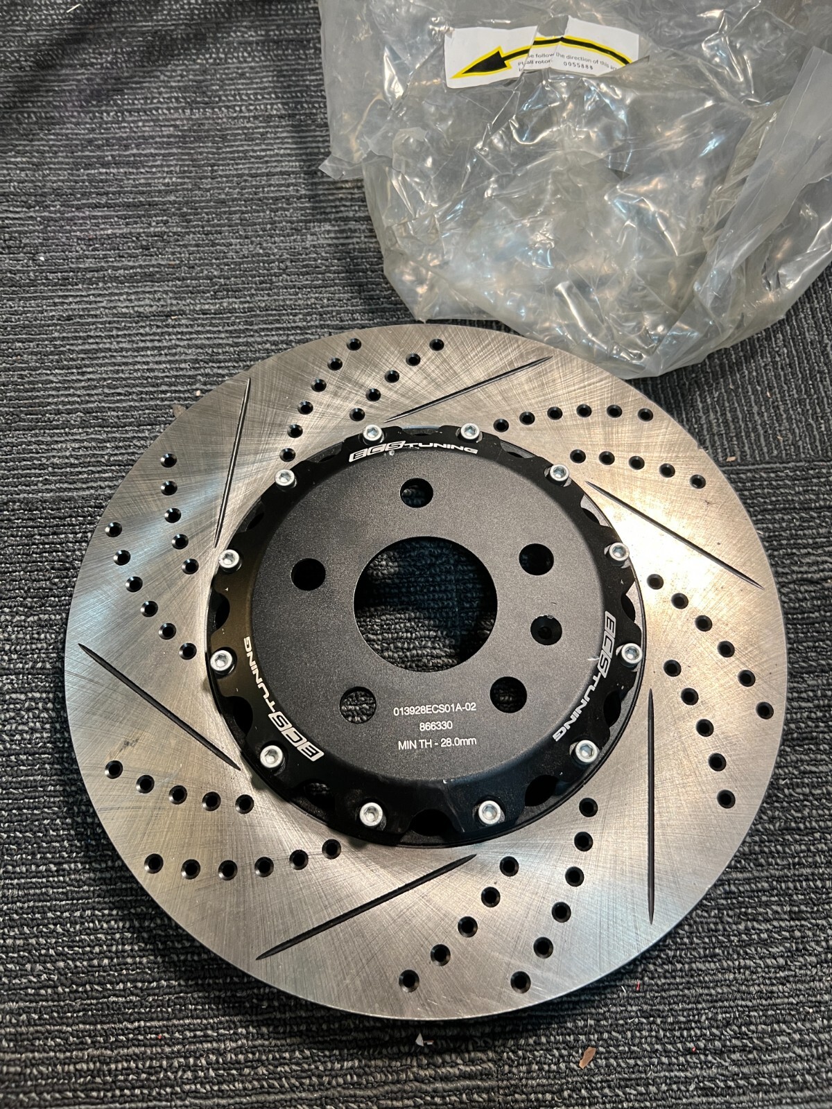 ECS Tuning Cross-Drilled Slotted Brake Rotor 866330 013928ECS01A-02 MIN TH 28mm