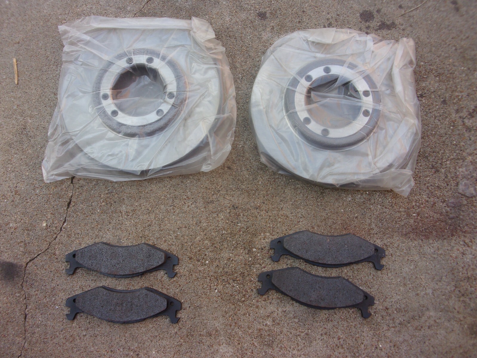 HMMWV HUMMER H1 2 EACH 10K 10 INCH ROTORS VENTED ROTORS WITH BRAKE PADS