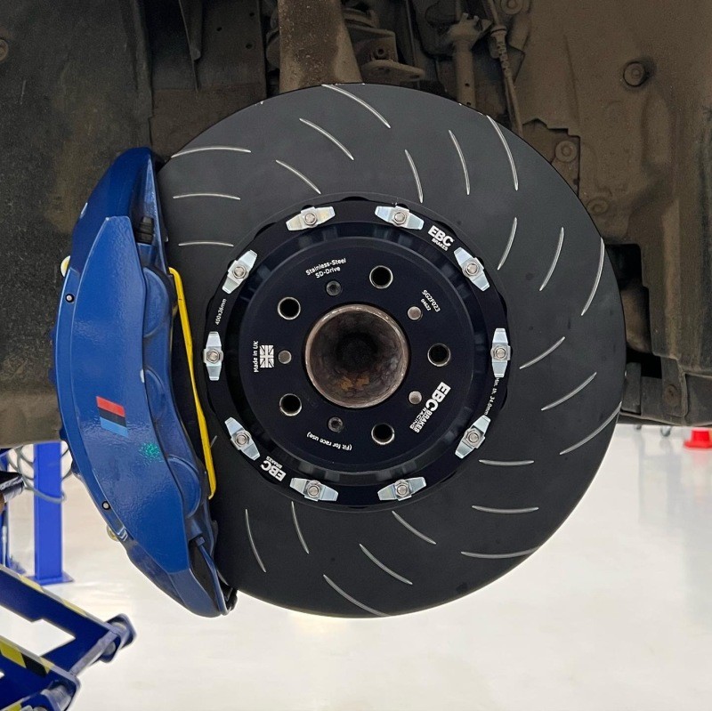 EBC Racing For 11-19 BMW M5/M6 4.4L Front 2-Piece Vented Rotors – Fits BMW