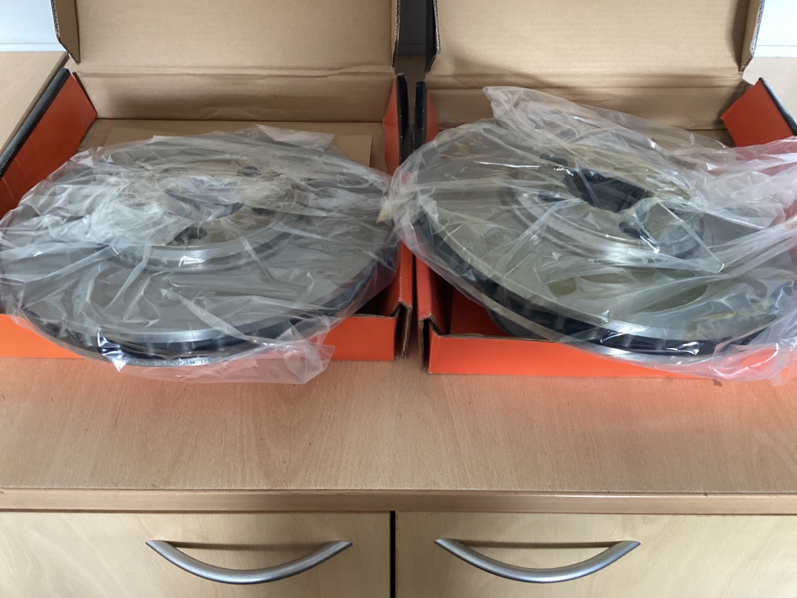 2x EUROREPAR FRONT BRAKE DISCS 300mm JAGUAR S-TYPE 1999-2008 JLM20801 XR858130