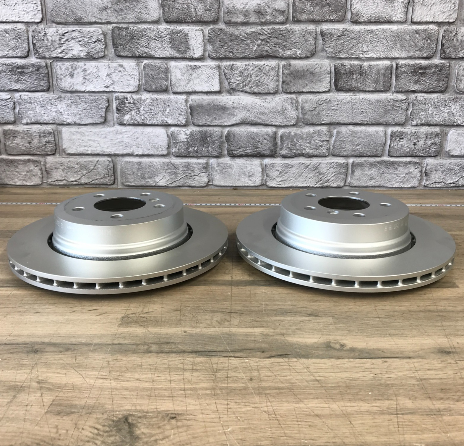 GENUINE BMW X3, E83, SUV, Ventilated Brake Discs 34213332217. REAR PAIR. 11X