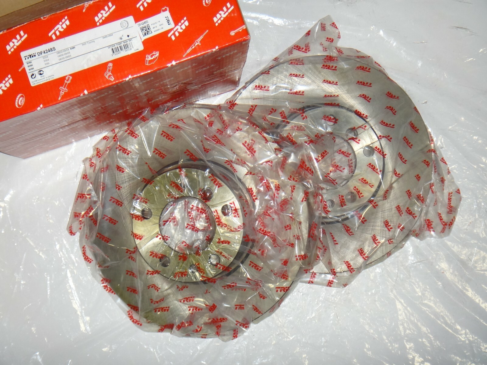 TRW OEM Rear Brake Rotors Discs For Volvo S80 V70 XC70 30769058 31471832