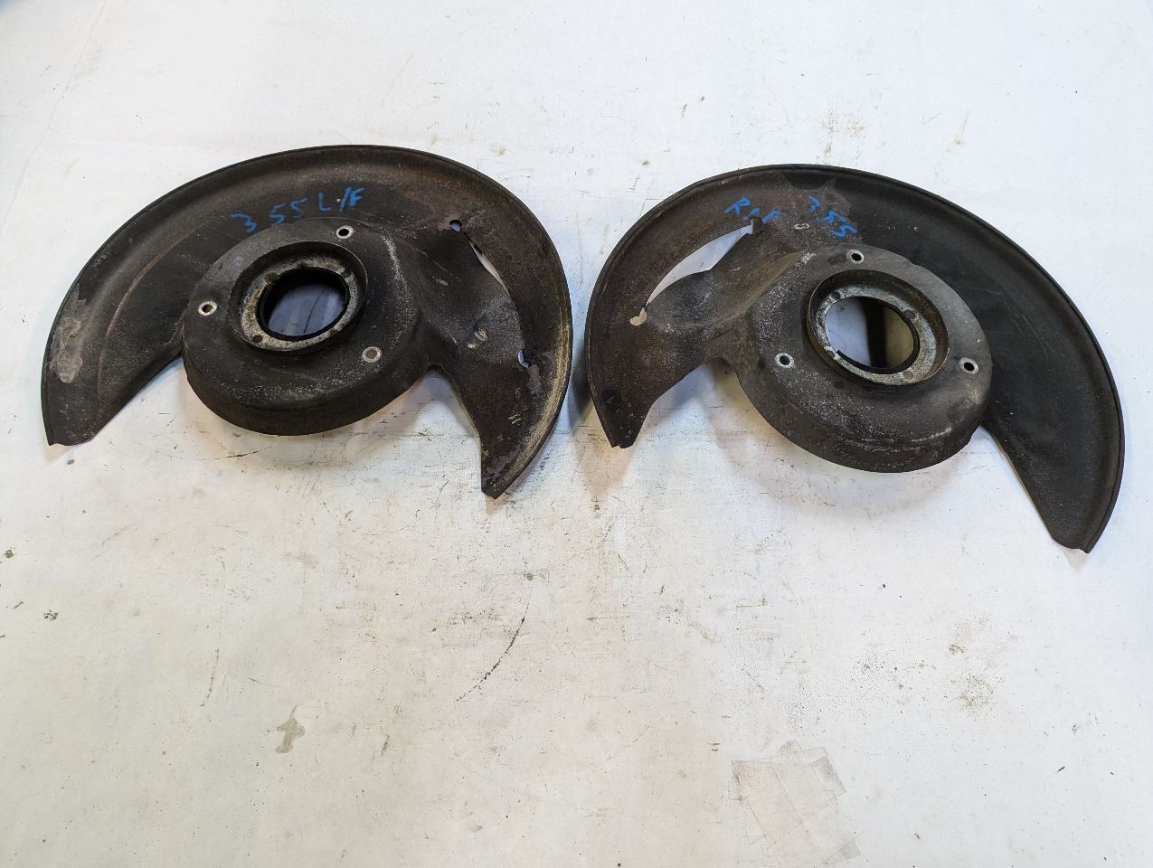 Front Left / Right Brake Dust Shields | Fits 2017-2022 Ford F250 F350