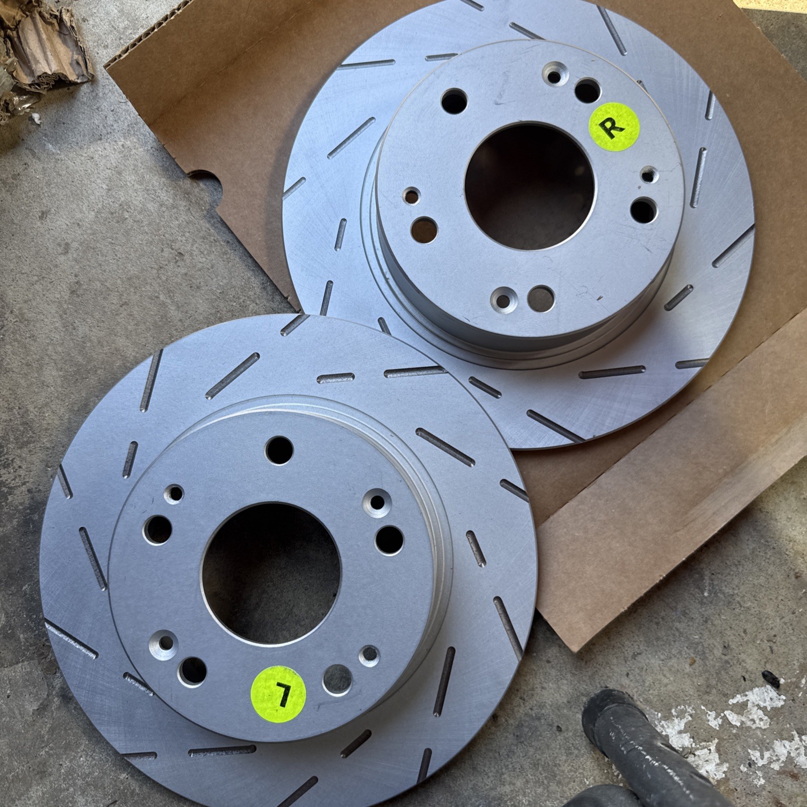 EBC (USR7209 ) for 02-15 Honda Civic USR Sport Slotted Rear Rotors. And Brakes
