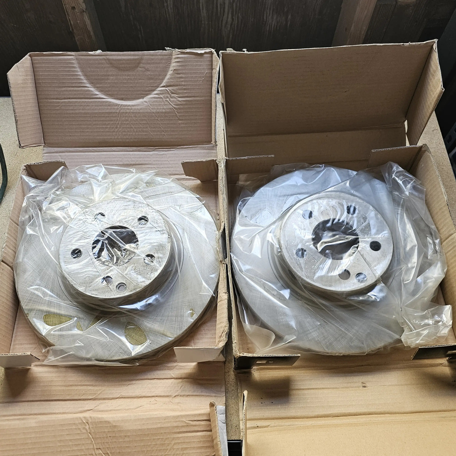 Pair (2) Brake Rotors Wearever YH145551