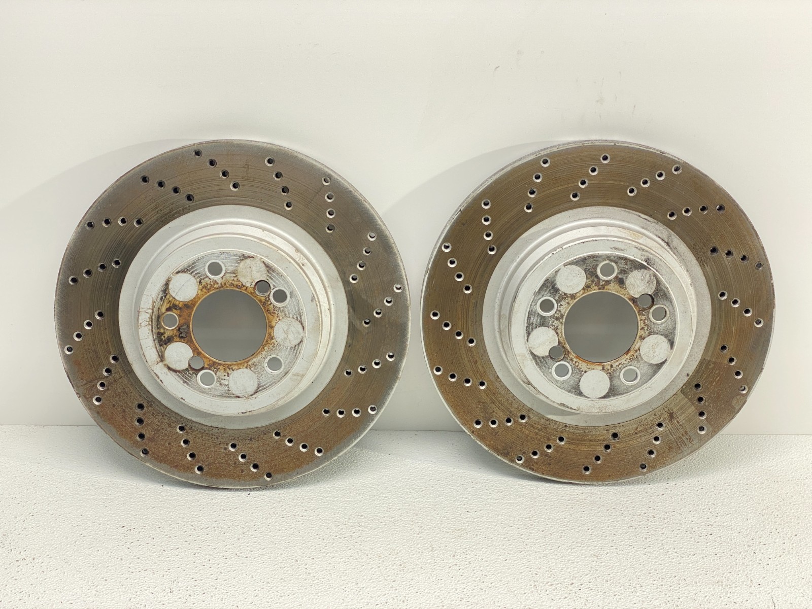 06-10 BMW E60 E63 E64 M5 M6 Rear Ventilated Perforated Brake Rotor Disc Set OEM✅
