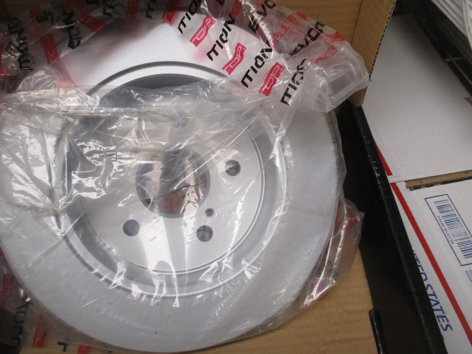(1) NEW POWERSTOP EVOLUTION GEOMET COATED REAR BRAKE ROTOR JBR1363EVC