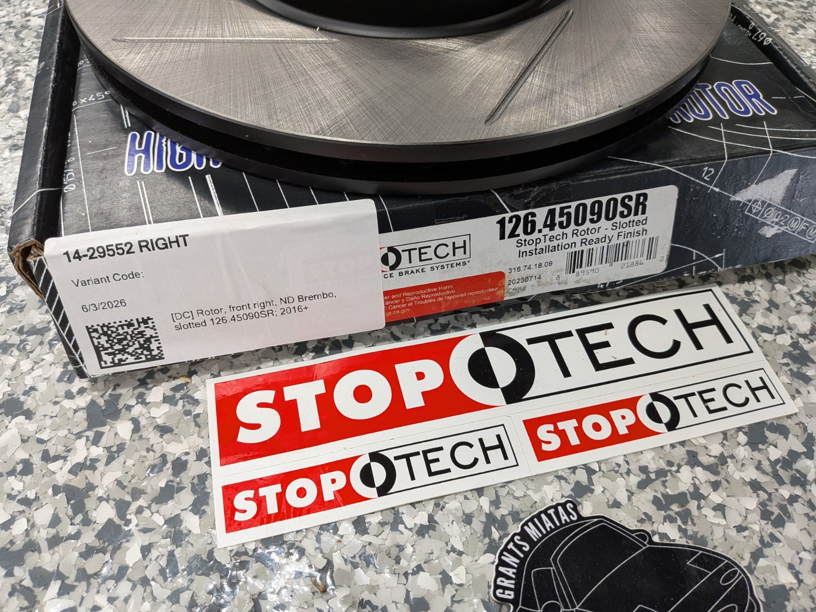 StopTech 126.45090SR Mazda Miata 2016-2018 Front Right Sport Slotted Rotor