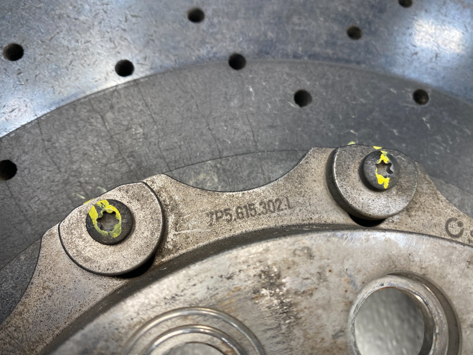 13 14 PORSCHE CAYENNE GTS FRONT RIGHT CARBON CERAMIC BRAKE ROTOR OEM C0.08