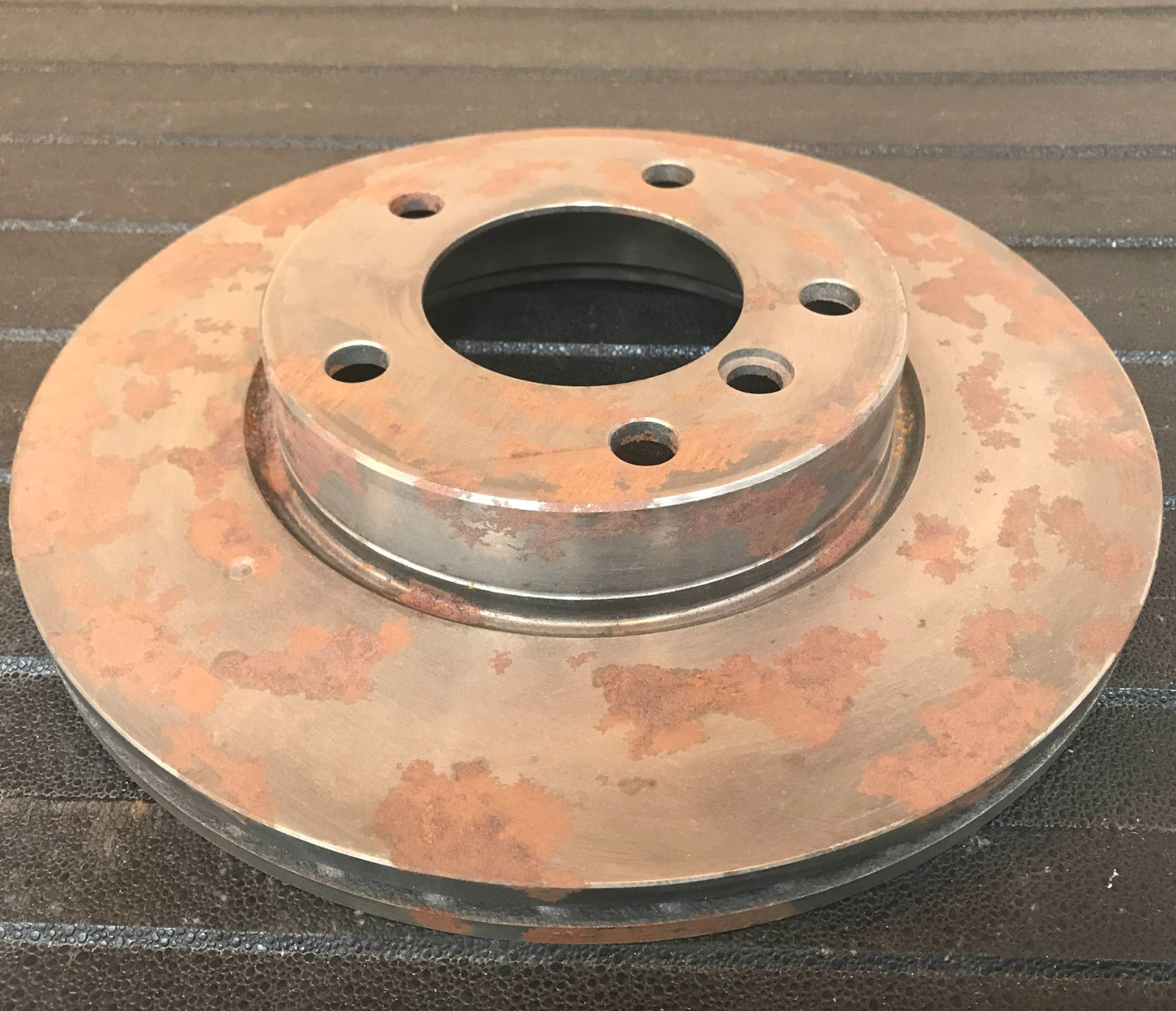 Brembo Front Brake Rotor – 34-11-1-160-674 – For BMW 318i, 318ti, 323is & More